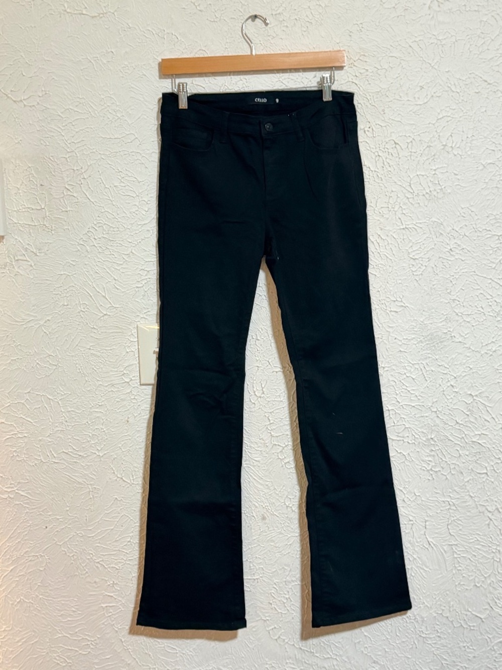 Cello Women’s Size 9 Black Straight Leg Jeans Classic Denim Pants